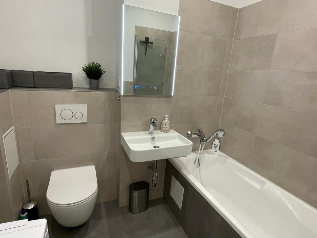 Zentrumsnahe Leipzig-Apartments, Nahe Ufz Und Bmw Inkl Parkplatz Und Fahrraeder Ngoại thất bức ảnh